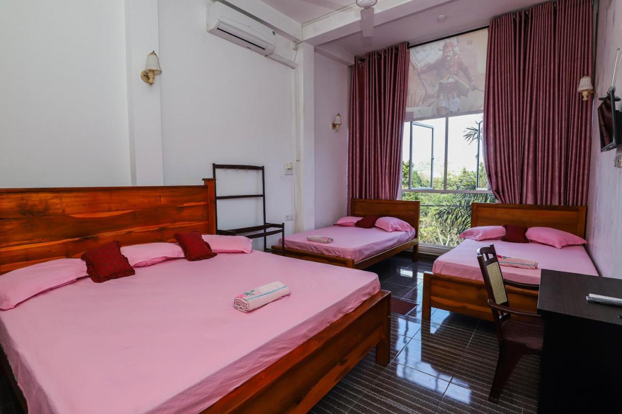 Delight Reich Hotel Peradeniya Exterior photo