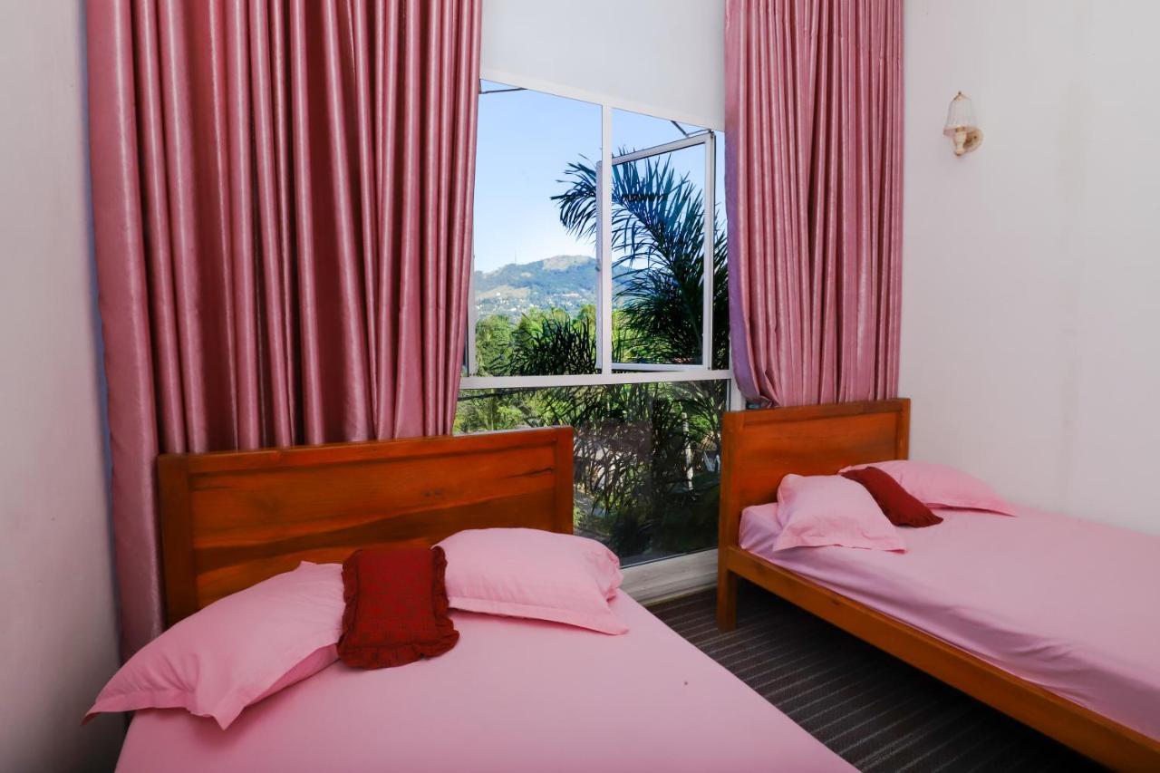 Delight Reich Hotel Peradeniya Exterior photo