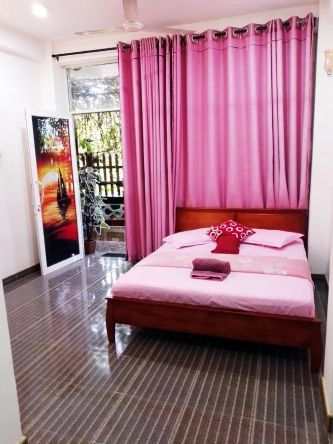Delight Reich Hotel Peradeniya Exterior photo