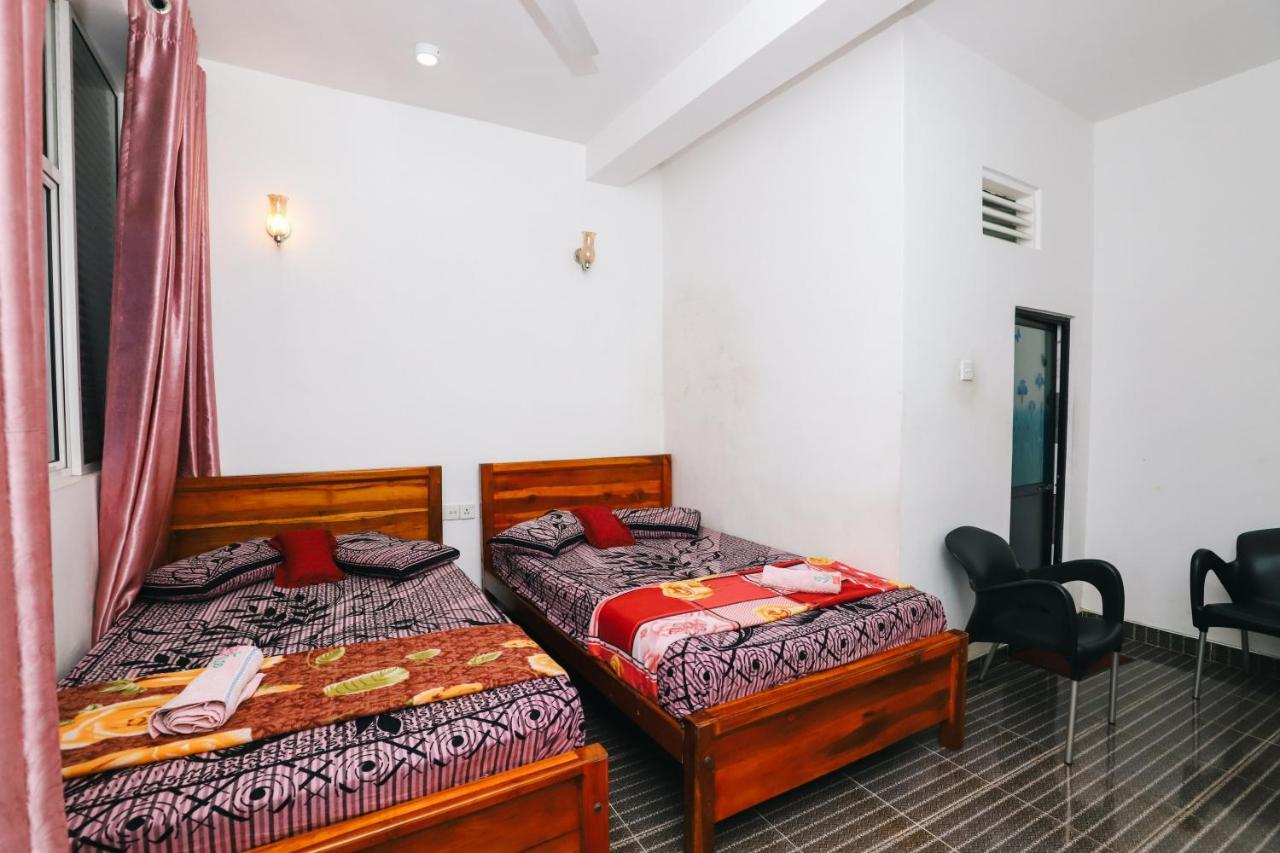 Delight Reich Hotel Peradeniya Exterior photo