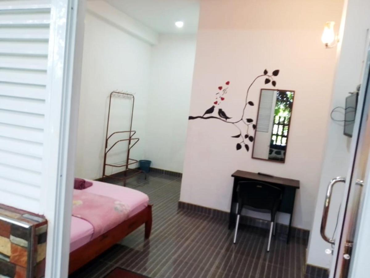 Delight Reich Hotel Peradeniya Exterior photo