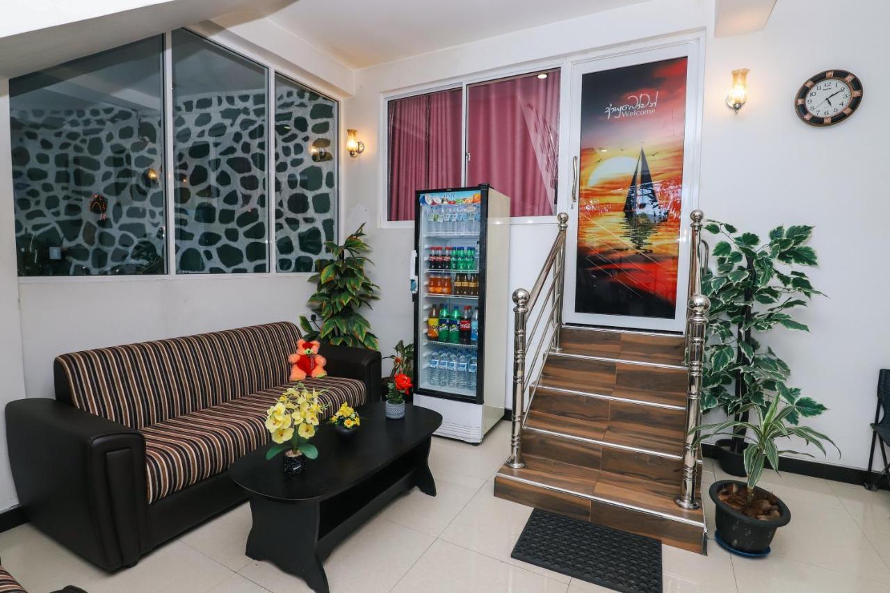 Delight Reich Hotel Peradeniya Exterior photo