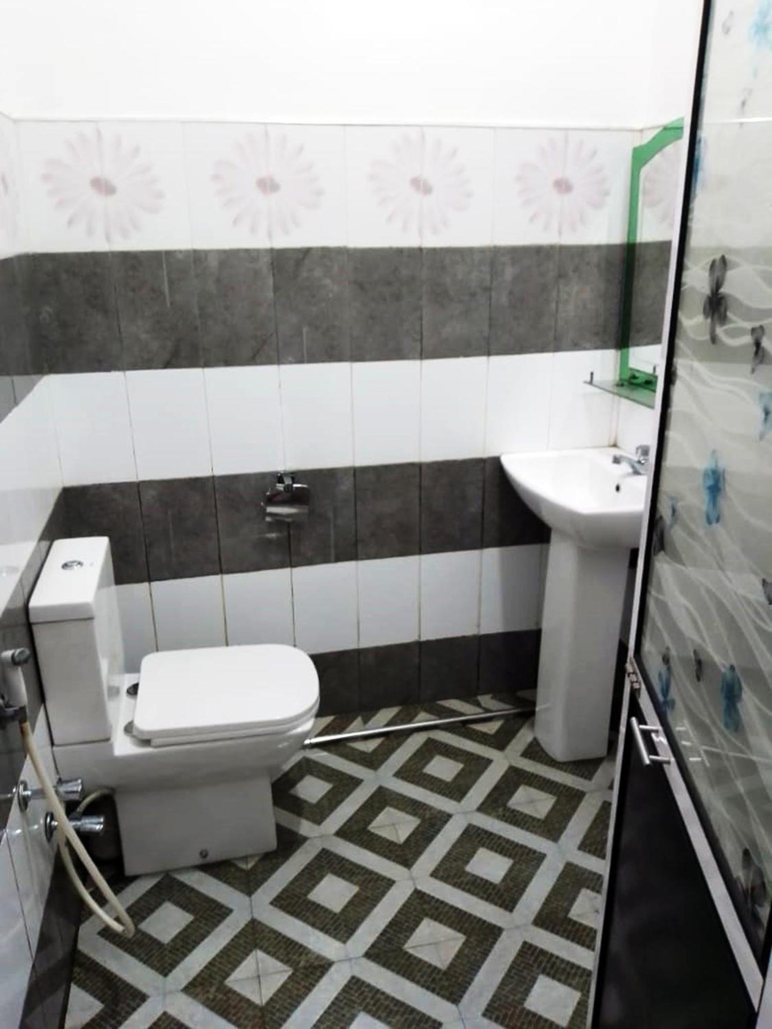Delight Reich Hotel Peradeniya Room photo