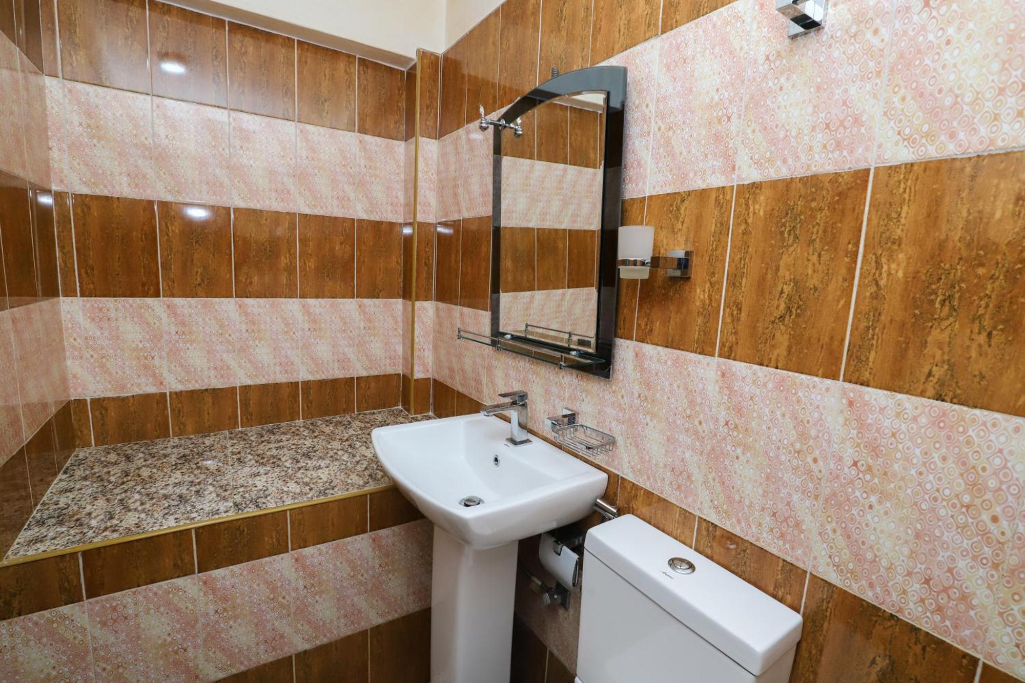 Delight Reich Hotel Peradeniya Room photo